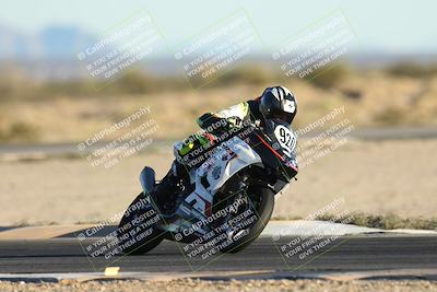 media/Dec-07-2025-CVMA (Sun) [[3e7d2de5dc]]/Race 18-Formula Twins-Formula 40 UL/